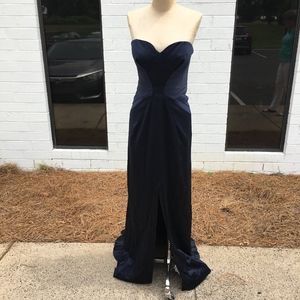 Oscar de la Renta Navy Strapless Gown
